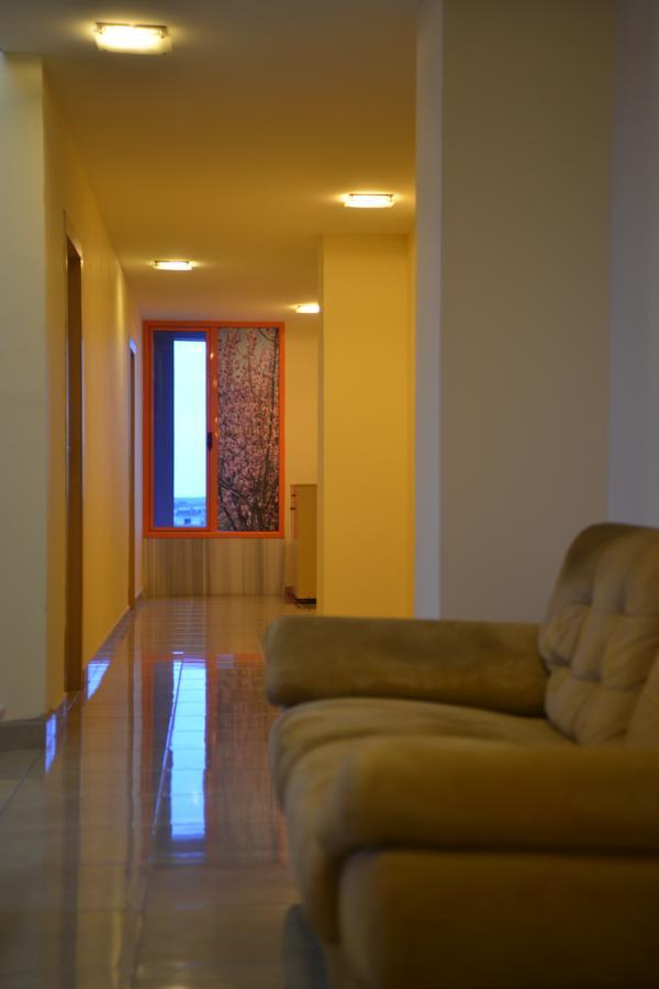 Royal Gaz Hotel Durrës Zewnętrze zdjęcie