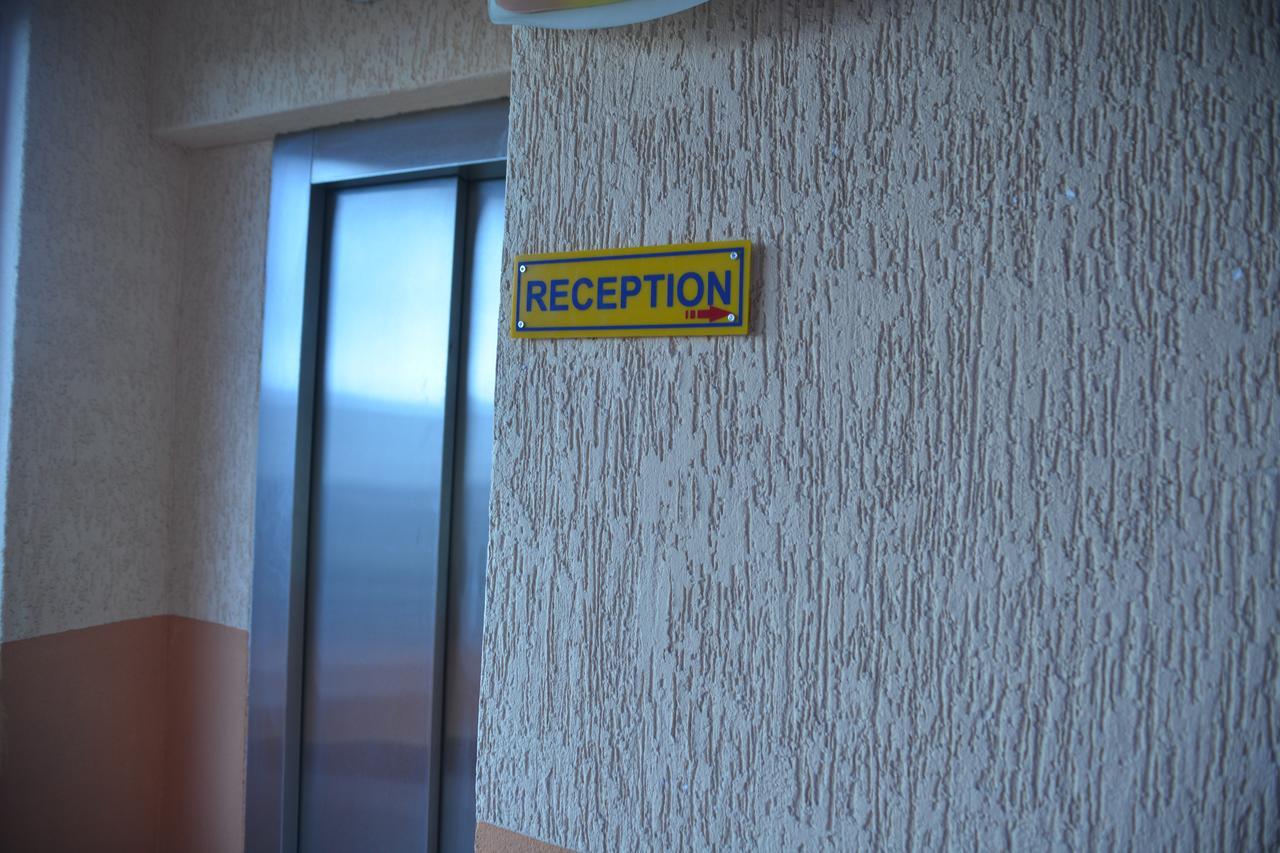 Royal Gaz Hotel Durrës Zewnętrze zdjęcie